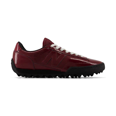 NB Gator Run 'Shadow Red'