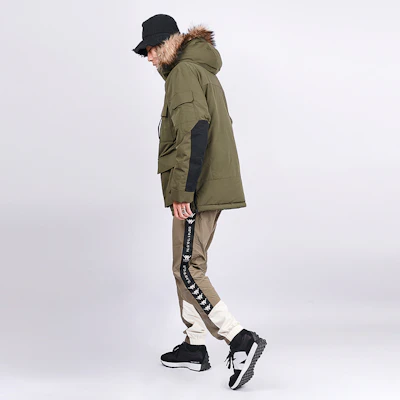 新百伦绿色中长款羽绒服冬季休闲外套 NPA46021-KH Purchase 新百伦绿色中长款羽绒服冬季休闲外套 NPA46021-KH
