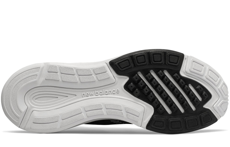 Shop New Balance Hanzo U 2E ''Zwart'' MHANZUM1