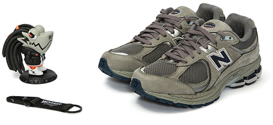 New Balance 2002R 'Kelabu' ML2002RA(S-BOX) Lookbook New Balance 2002R 'Kelabu' ML2002RA(S-BOX)