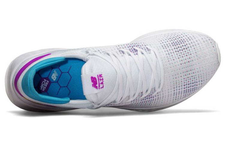 Lookbook New Balance Lazr Chaussures Basses ''Blanches'' MLAZRRW2