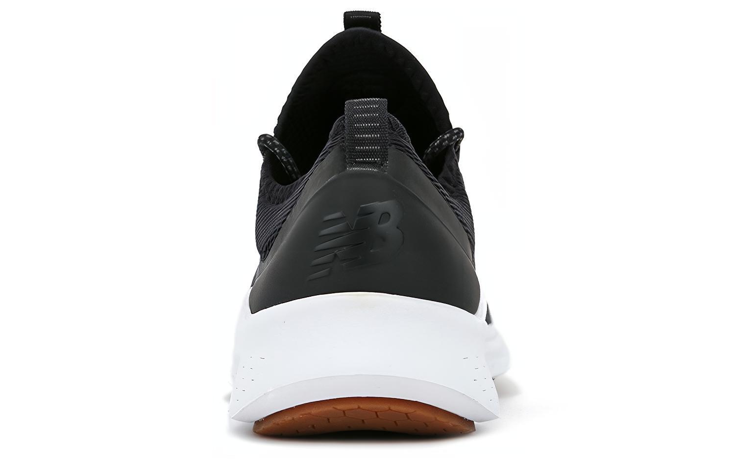 Shop New Balance Lazr Scarpe Nero MLAZRSK