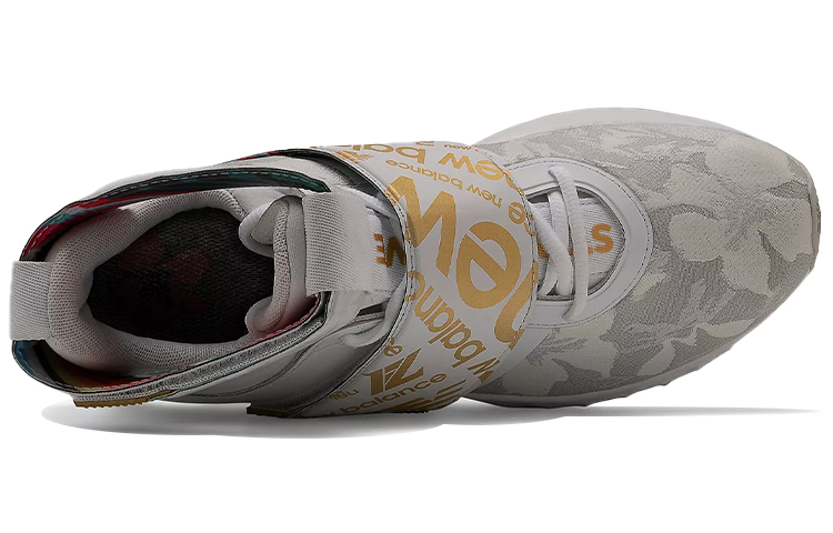 Lookbook New Balance Lindor 1 TF 'Putih Emas Bunga' TLINDWT