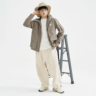 New Balance 標誌連帽防風外套 男女同款 亞麻色 AMJ31320-DRI Shop New Balance 標誌連帽防風外套 男女同款 亞麻色 AMJ31320-DRI