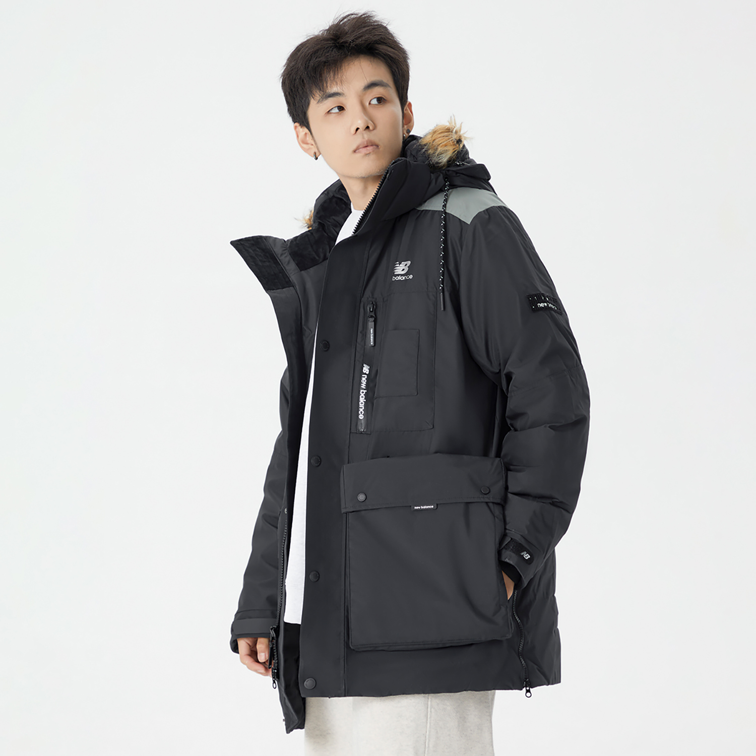 Sizing New Balance Logo Print Insulated Hooded Down Jacket Unisex Winter Black. AMJ14300-BK