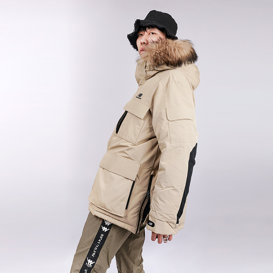 Sizing New Balance Jaket Panjang Khaki Musim Dingin Tebal Hangat Mantel. NPA46021-BEI