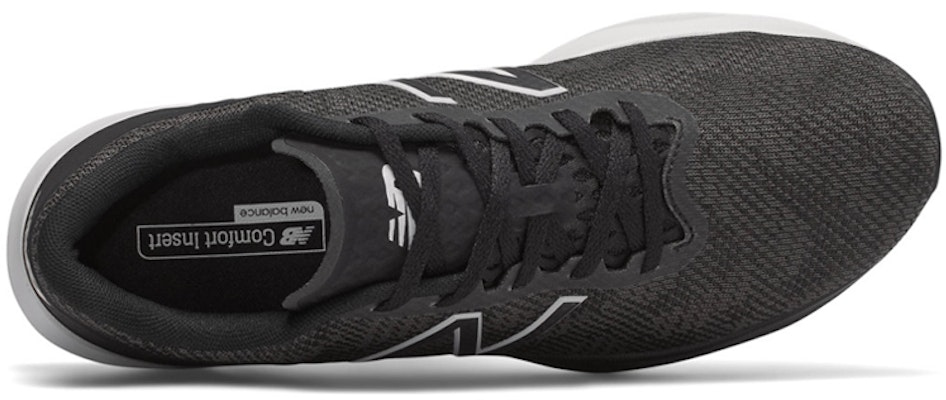 New Balance 'Hitam Abu-Abu' MSTRNLK1 Lookbook New Balance 'Hitam Abu-Abu' MSTRNLK1