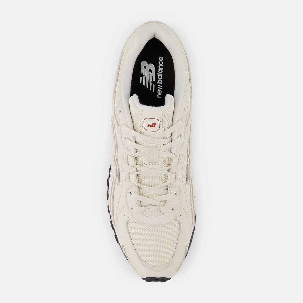 Shop New Balance 新春限定 204L 休閒鞋 U204L8OV-D