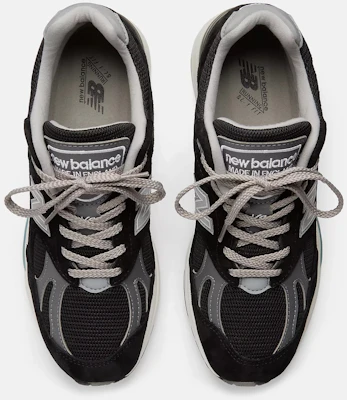 New Balance Made in UK 991v2 Kasut Santai Lelaki U991BK2-D Lookbook New Balance Made in UK 991v2 Kasut Santai Lelaki U991BK2-D