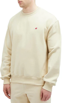 New Balance 美国制造黄色刺绣标志圆领卫衣 MT41544-MZ Lookbook New Balance 美国制造黄色刺绣标志圆领卫衣 MT41544-MZ