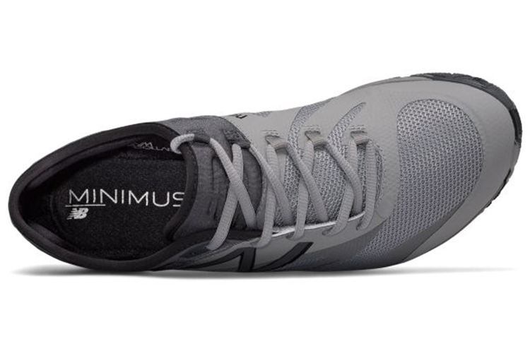 Lookbook New Balance Minimus 20 v6 輕便透氣休閒訓練鞋 黑灰色
