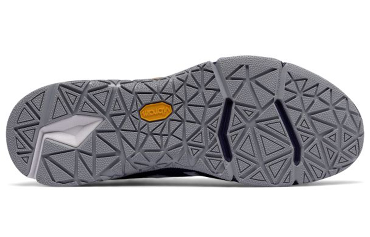 Shop ニューバランス ミニマス 40 トレーナー "ハイライトデニム" MX40BY