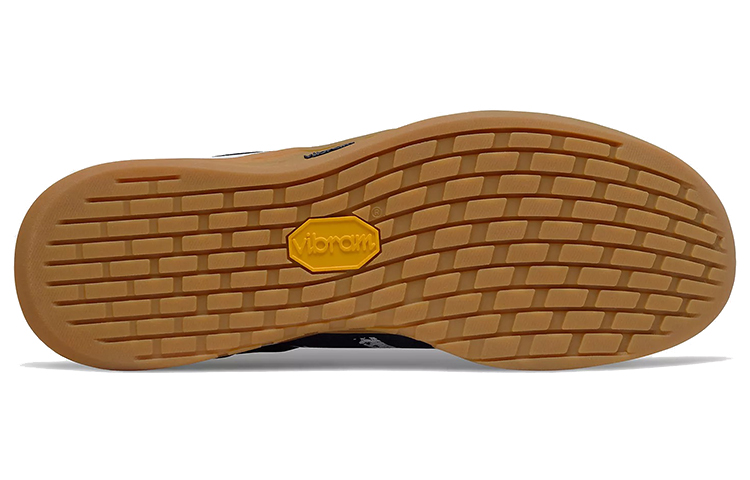 Shop New Balance Minimus Prevail 'Biru Tua Putih Coklat' MXMPRN1