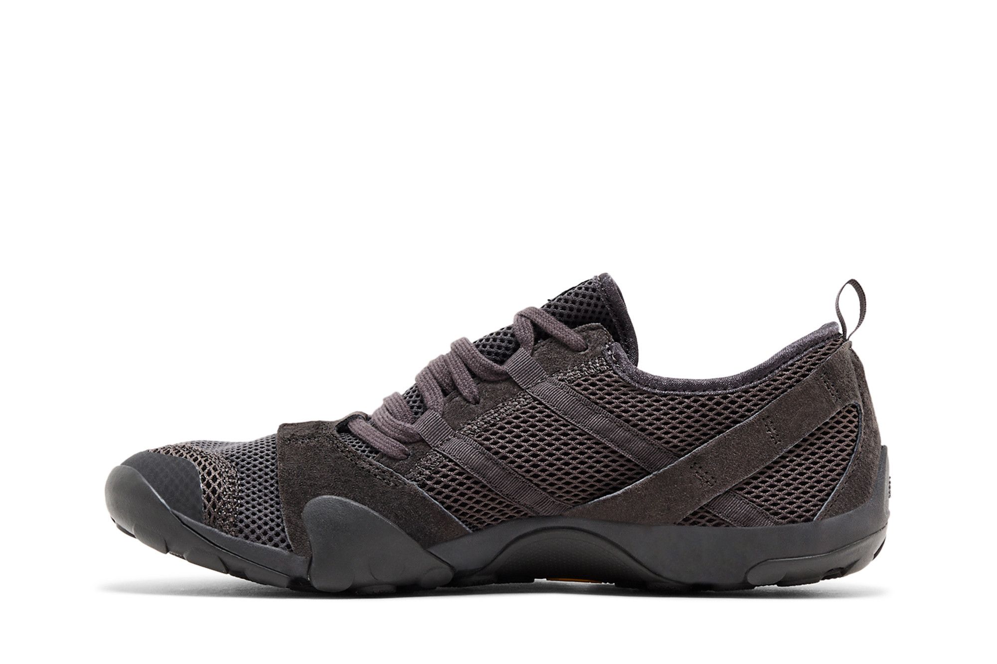 Shop New Balance Minimus T10「黑色岩石」 MT10OAC