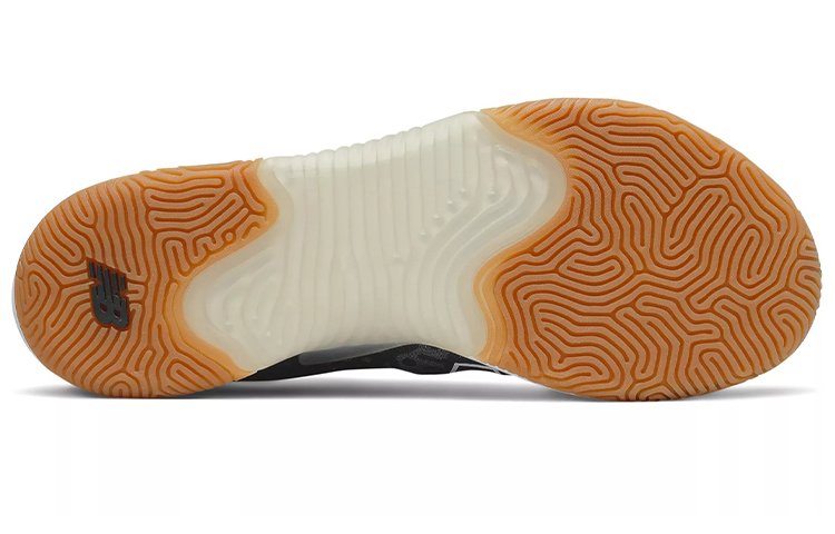 Shop New Balance Minimus TR '黑色外太空' MXMTRLK1