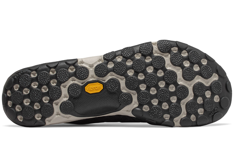 Shop New Balance Minimus Trail 10v1 D-Wide Zwart MT10BM