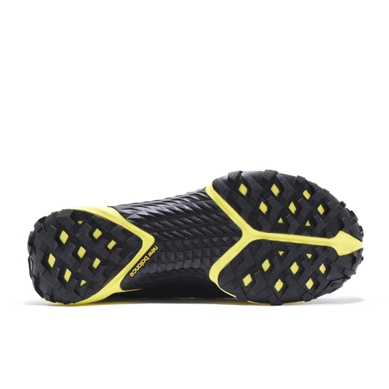 Shop New Balance Minimus Trail 'Negro Amarillo' MTM10LY1-2E