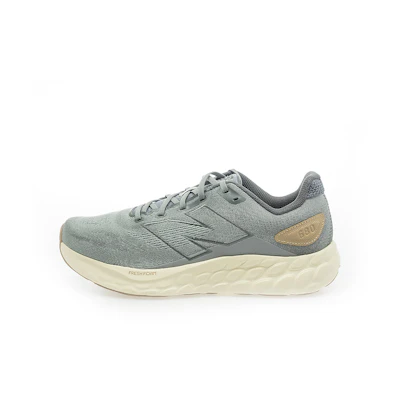 NB Model 680 Sneakers