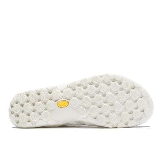 Shop New Balance MT10O AA Sepatu Olahraga Pria MT10OAA-D