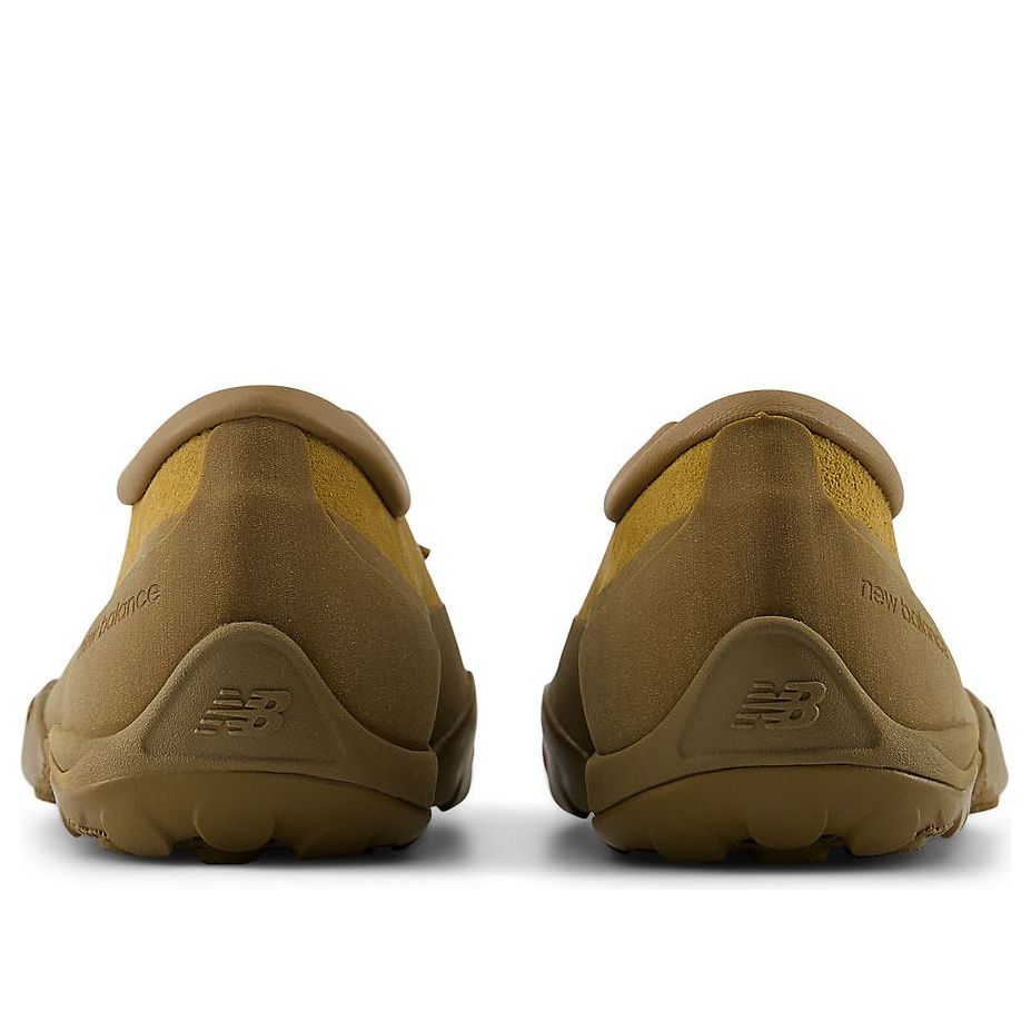 Shop New Balance MT10T ''Stucco'' 男士越野跑鞋 MT10T9CZ