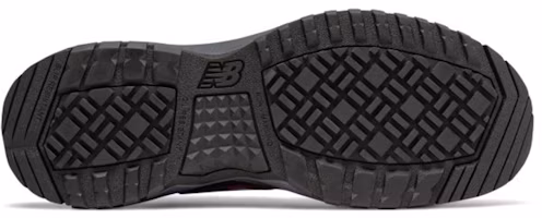 Shop New Balance 複合材質護趾 589系列 透氣輕便 低筒運動鞋 黑灰色