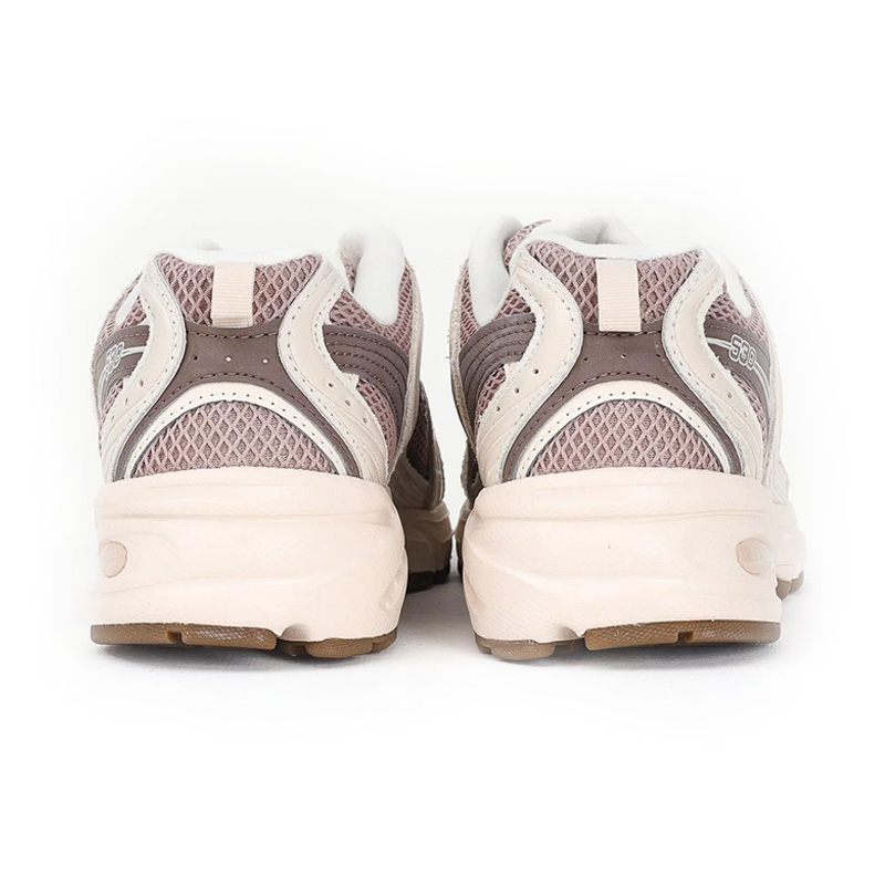 Lookbook New Balance Nike Jordan 530 復古運動鞋 U530SUA