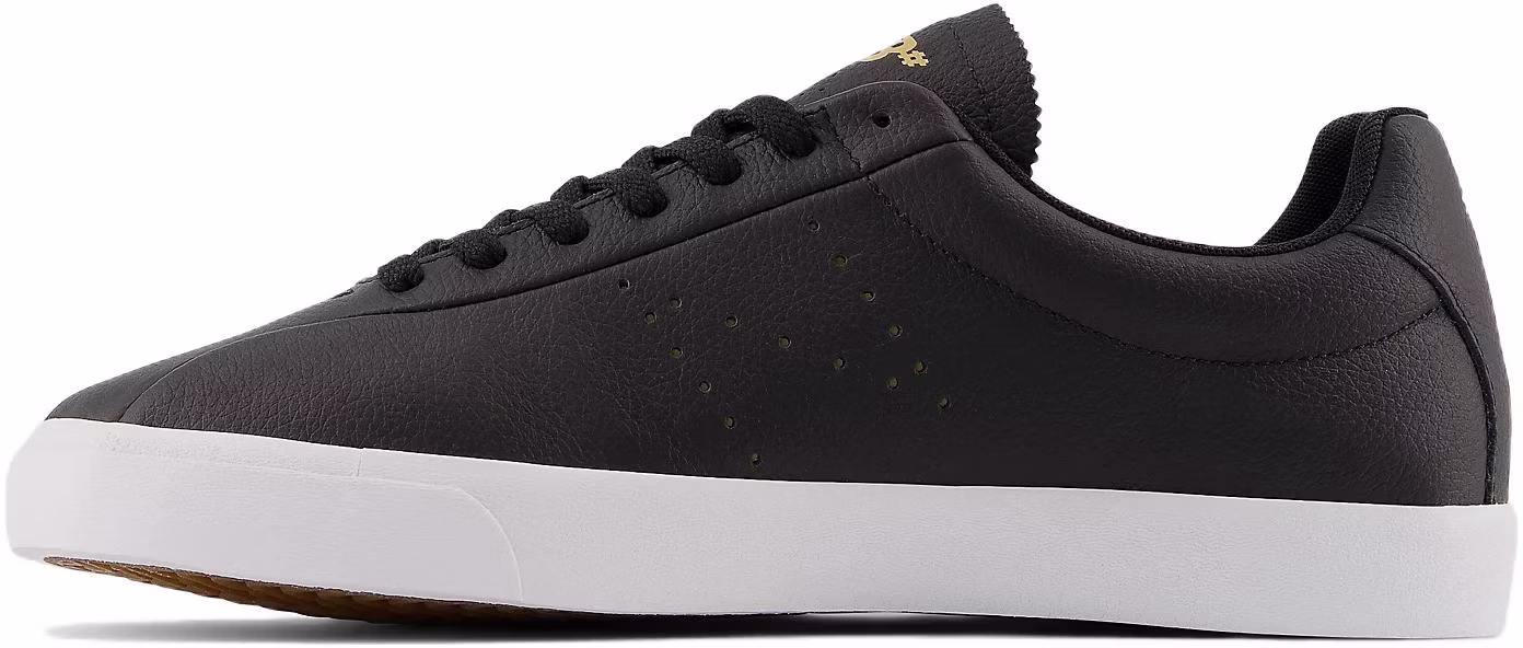 new-balance-numeric-22-black-white