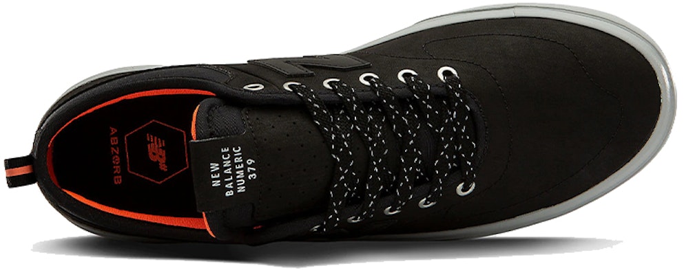 New Balance Numeric 379 黑色 Lookbook New Balance Numeric 379 黑色