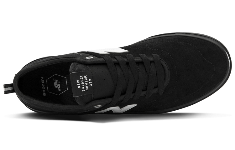 Lookbook New Balance Numeric 379 Noir/Blanc NM379BAS