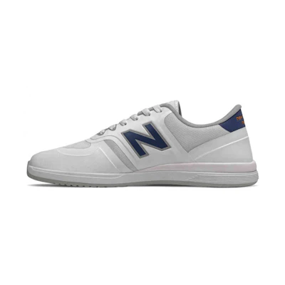 NB Numeric 420 'White Blue'