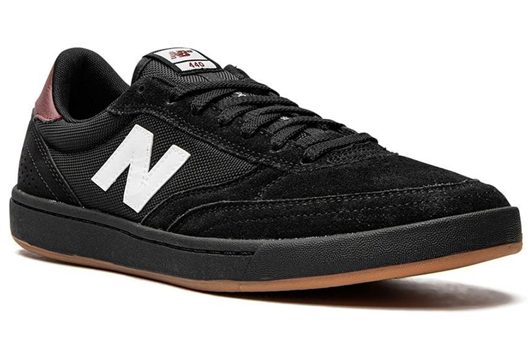 Lookbook New Balance Numeric 440 '黑色胶底' NM440SDT