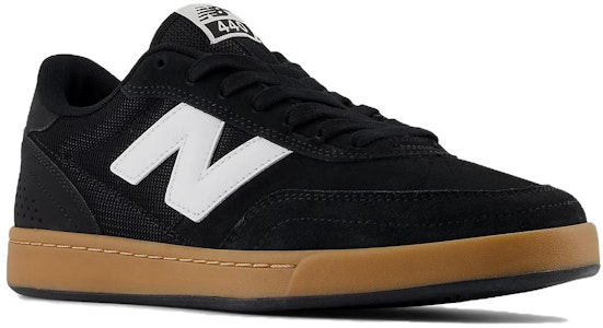 New Balance Numeric 440 V2 舒適簡約 減震耐磨 低幫 板鞋 男款 黑色 Lookbook New Balance Numeric 440 V2 舒適簡約 減震耐磨 低幫 板鞋 男款 黑色