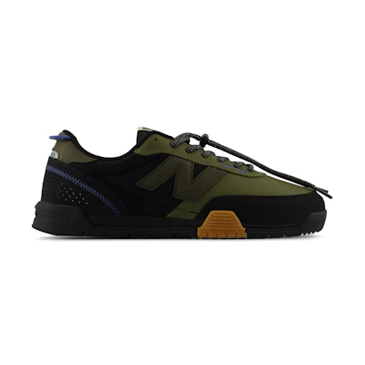 NB Numeric 440Wv2 'Woodland Black'