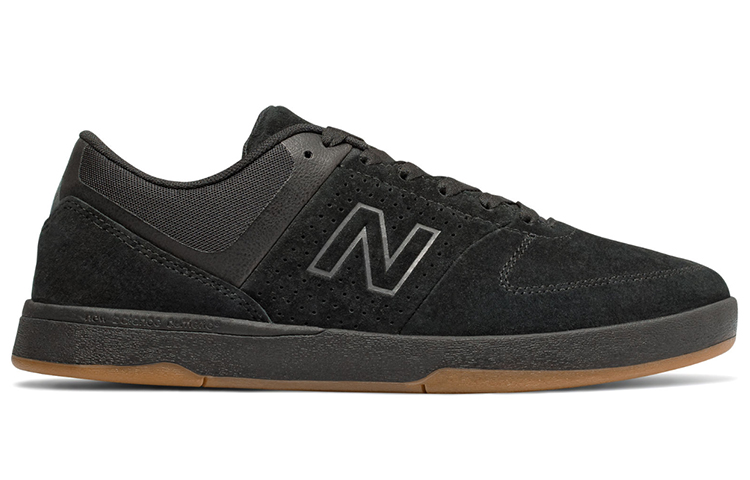 Order New Balance Numeric 533 Zwart NM533MT2