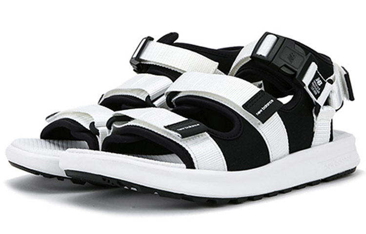 Lookbook New Balance男女通用纯白色露趾平跟运动凉鞋 SD750BW