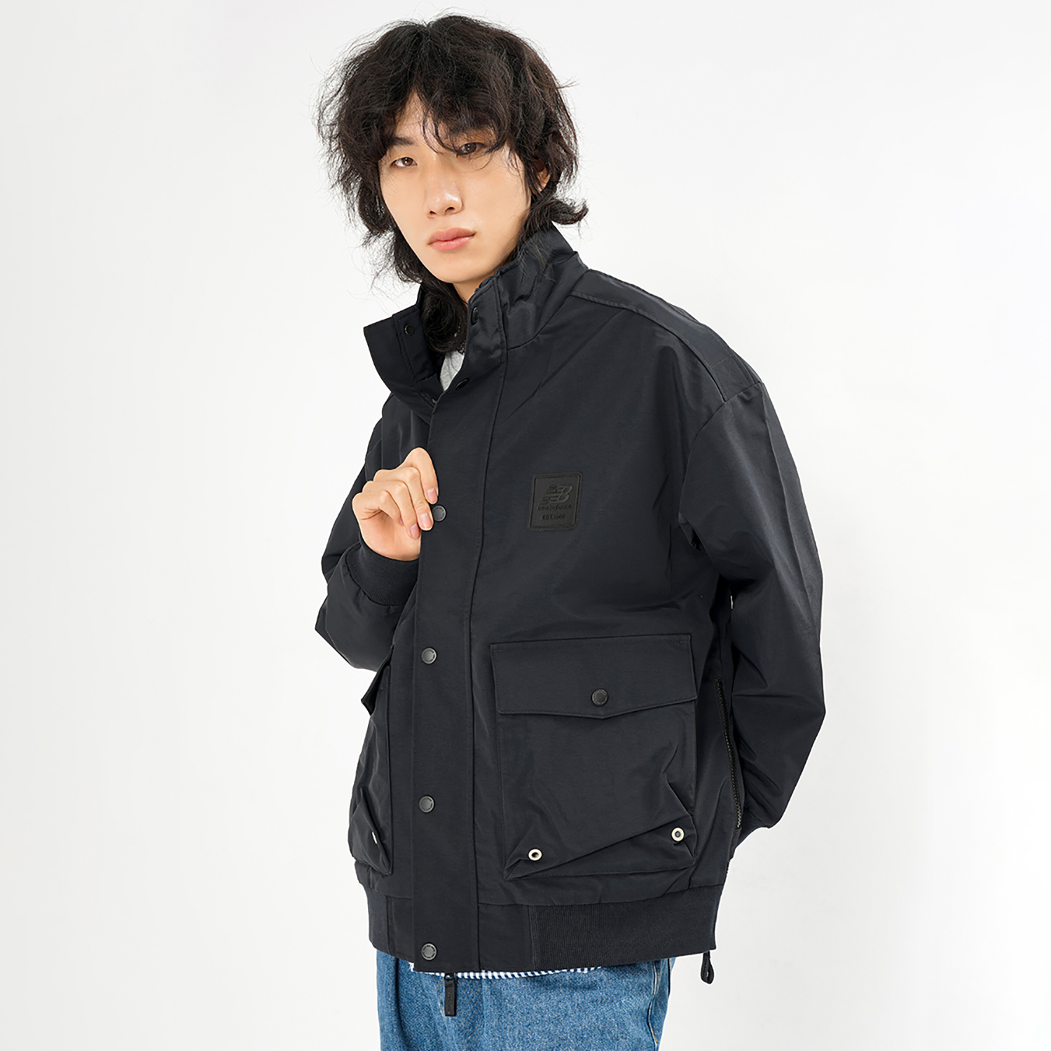 New Balance Outdoor Multi-Pocket Windproof Logo Jacket Unisex Black AMJ13384-BK 圖 6