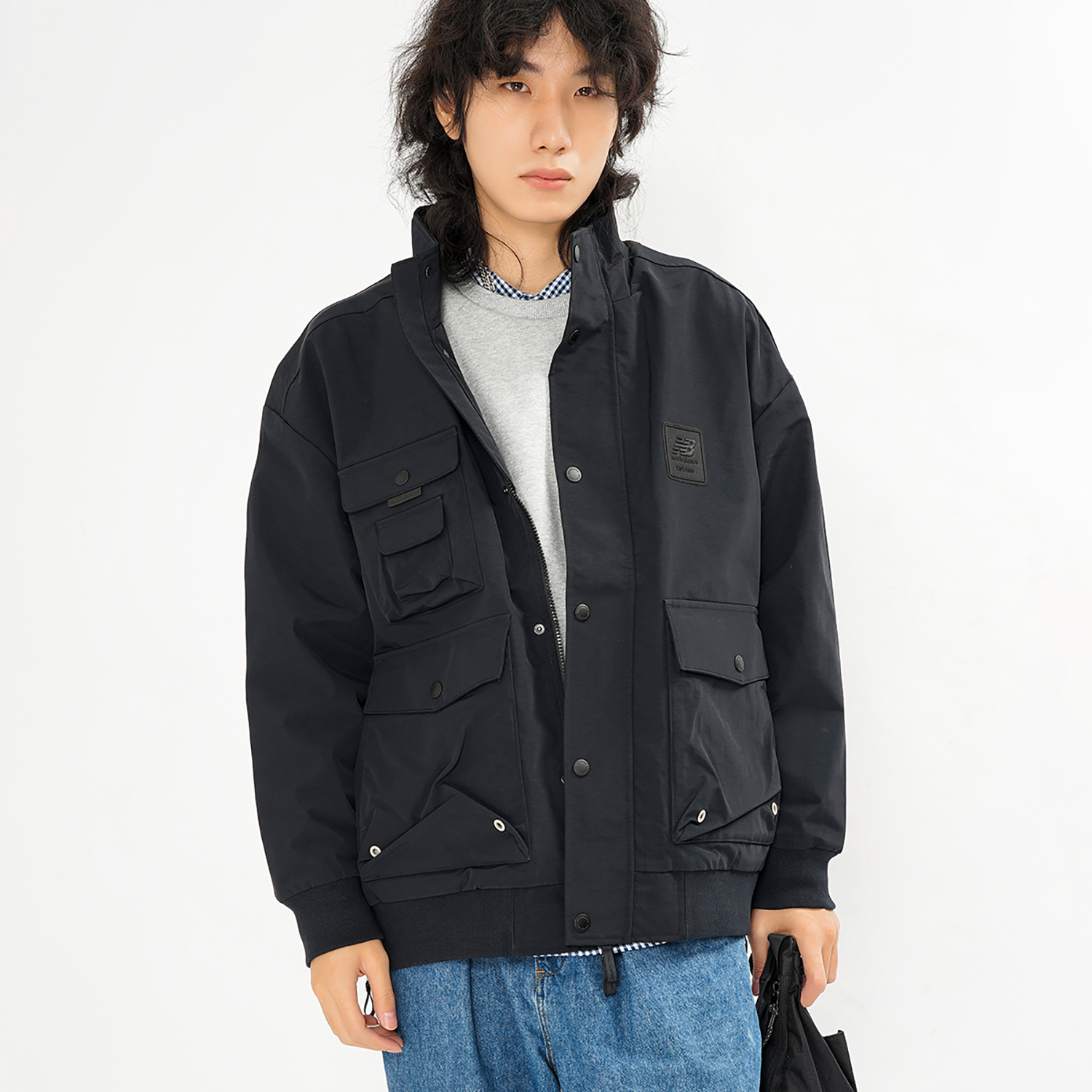 New Balance Outdoor Multi-Pocket Windproof Logo Jacket Unisex Black AMJ13384-BK 圖 7
