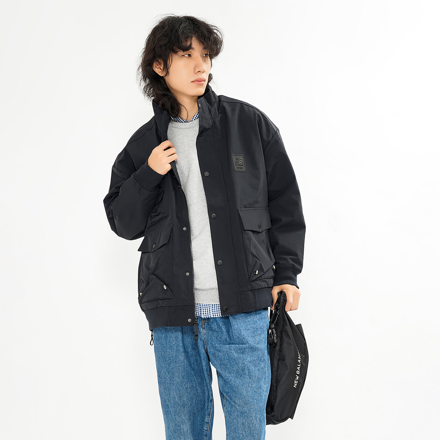 New Balance Outdoor Multi-Pocket Windproof Logo Jacket Unisex Black AMJ13384-BK 圖 8