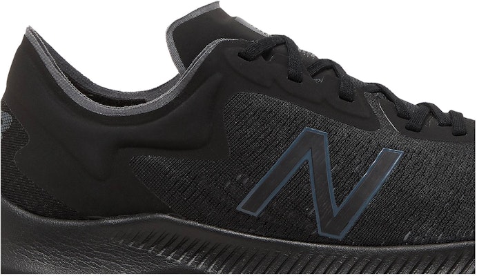 New Balance Pesu 'Hitam' MPESULK1 Order New Balance Pesu 'Hitam' MPESULK1