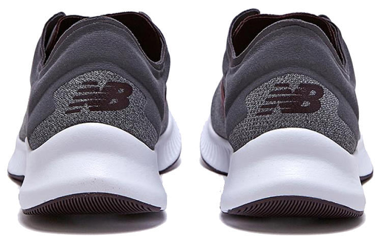 Shop New Balance Pesu Grigio/Rosso MPESUMG