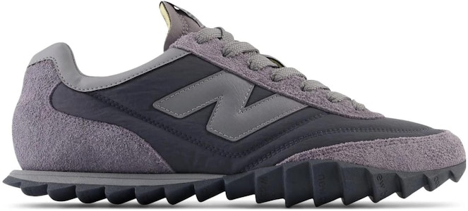 New Balance RC30 'Blacktop Magnet' Hitam Magnet URC30EG Order New Balance RC30 'Blacktop Magnet' Hitam Magnet URC30EG