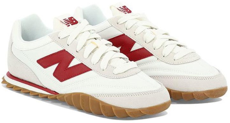 New Balance RC30 'Sea Salt' Putih Laut URC30AH Lookbook New Balance RC30 'Sea Salt' Putih Laut URC30AH