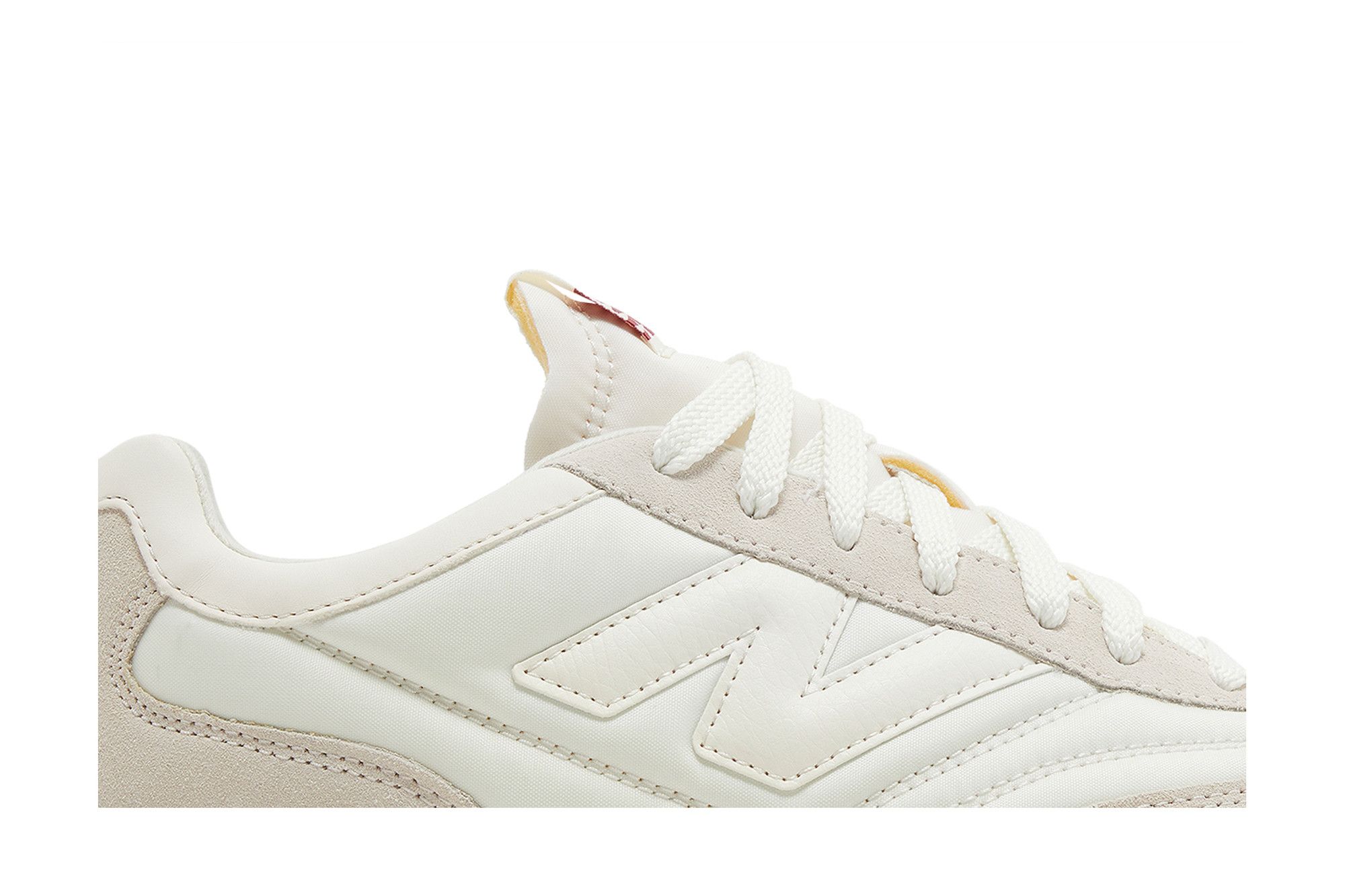 Lookbook New Balance RC30 ''Moonbeam'' Sneakers URC30AC