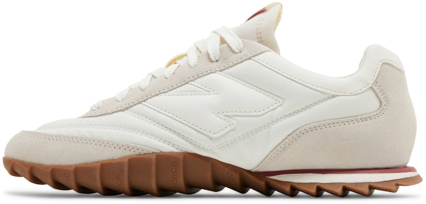 New Balance RC30 'Moonbeam' - Bulan Purnama URC30AC Lookbook New Balance RC30 'Moonbeam' - Bulan Purnama URC30AC