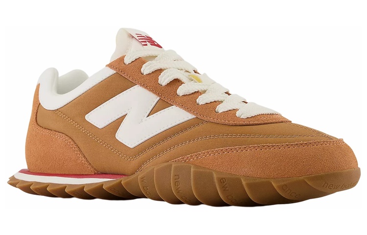 Lookbook New Balance RC30 鞋 '棕白' URC30AE