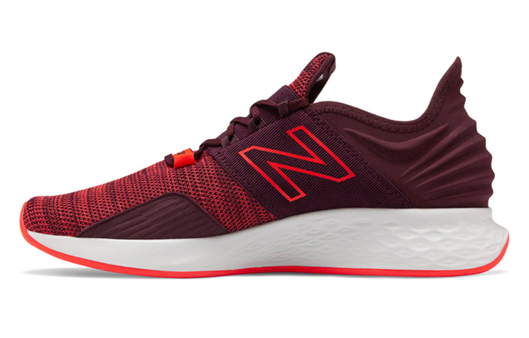 Buy ニューバランス Roav ニット ダークレッド MROAVKE