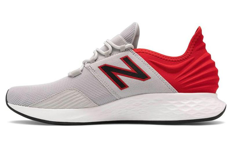 Buy ニューバランス Roav v1 グレーレッド MROAVSR