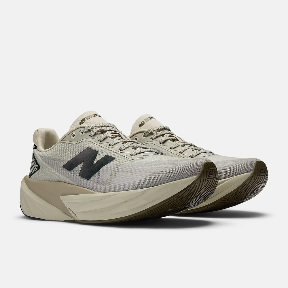 Shop New Balance 跑步鞋 運動休閒運動鞋 WFCXPB5-D