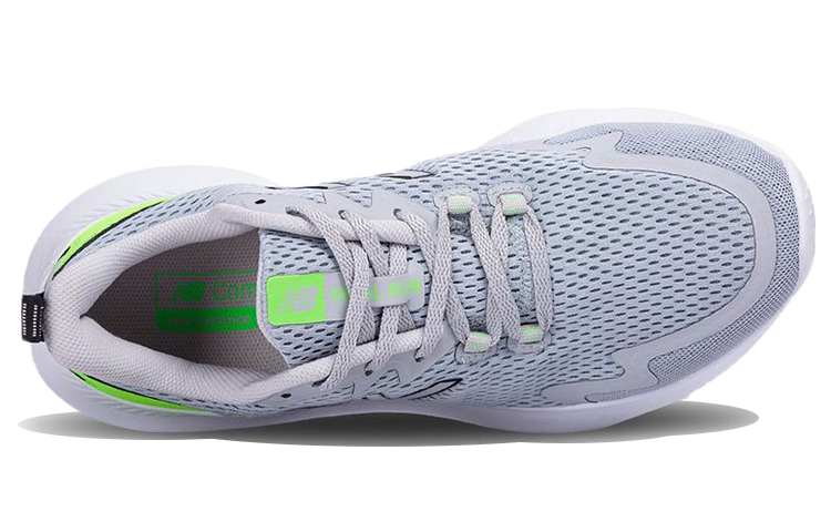 Lookbook New Balance Ryval Vert ''Gris'' MRYVLAA1B