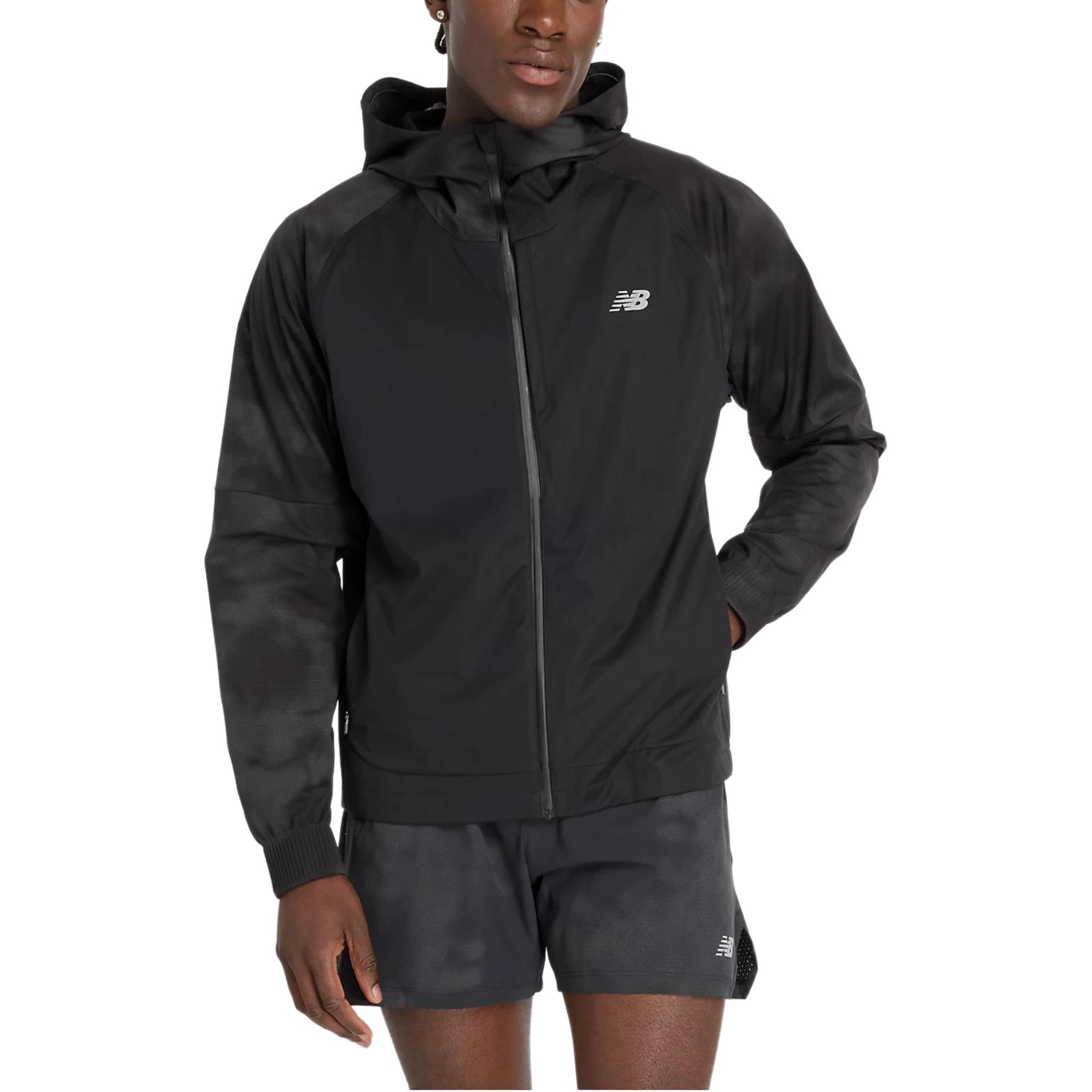 Order New Balance Jaket Lengan Panjang Seasonal Premium Print - Hitam MJ43514-ACK